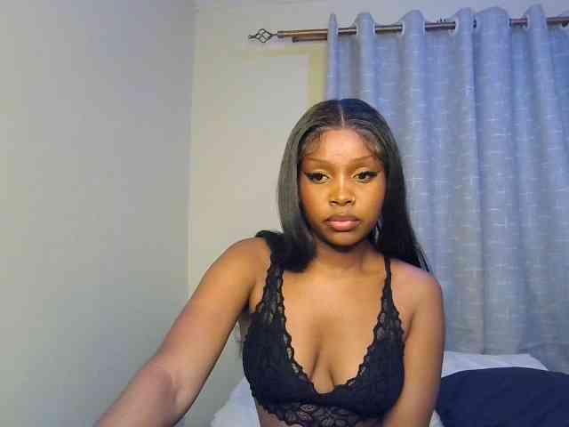 Nafartariee Live Webcam on BongaCams