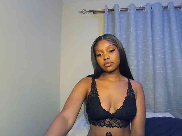 Nafartariee Live Webcam on BongaCams