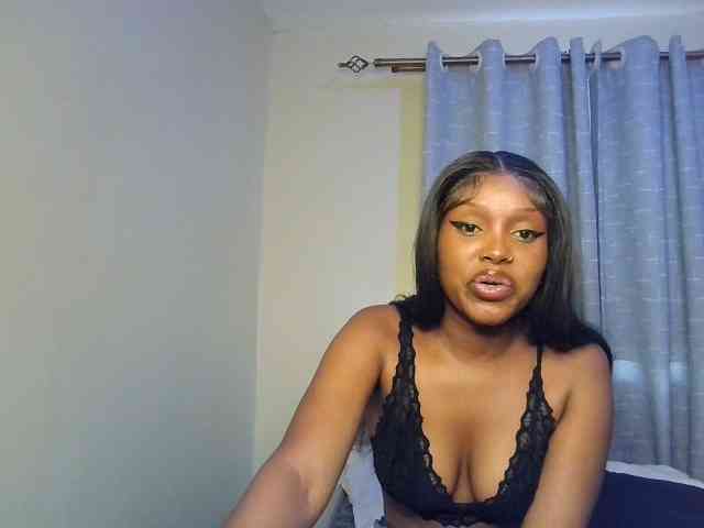 Nafartariee Live Webcam on BongaCams
