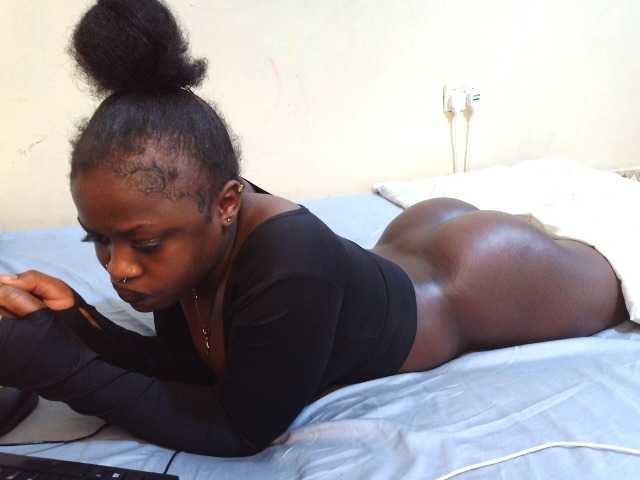 cute-mashall live cam on BongaCams