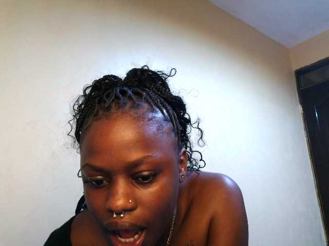 cute-mashall live cam on BongaCams
