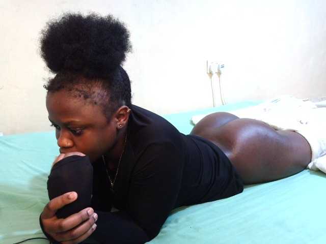 cute-mashall live cam on BongaCams