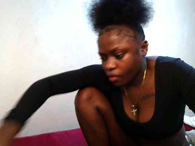 cute-mashall Live Webcam on BongaCams