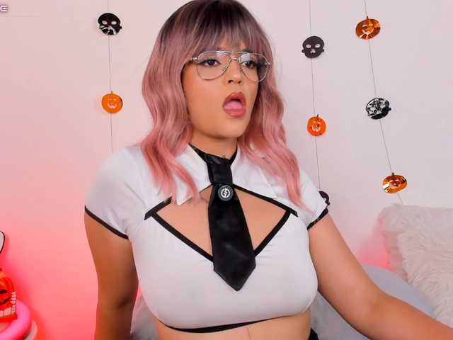 IvonneDuarte live cam on BongaCams