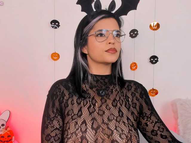 IvonneDuarte live cam on BongaCams