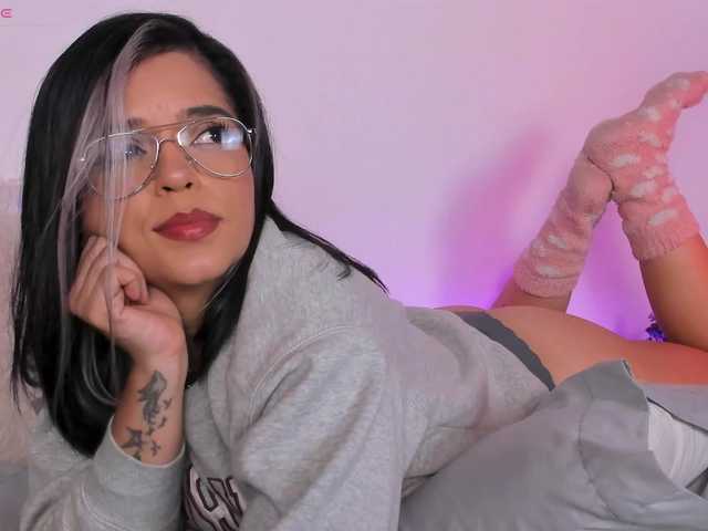 IvonneDuarte — live female cam
