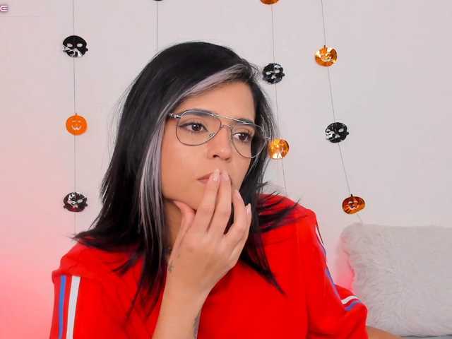 IvonneDuarte live cam on BongaCams