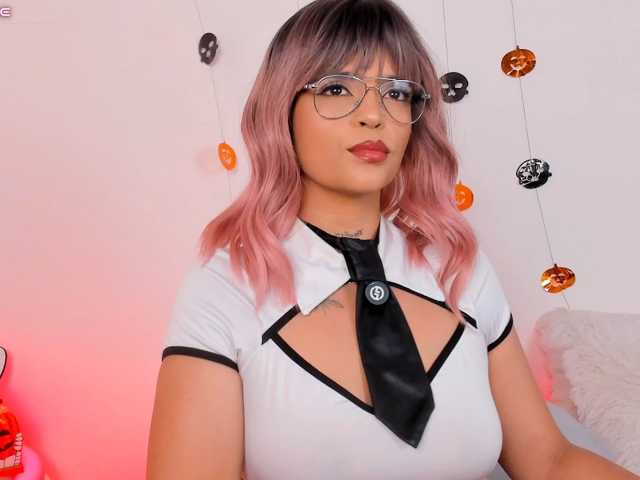 IvonneDuarte live cam on BongaCams