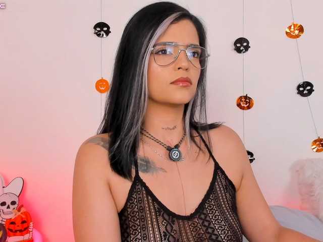 IvonneDuarte live cam on BongaCams