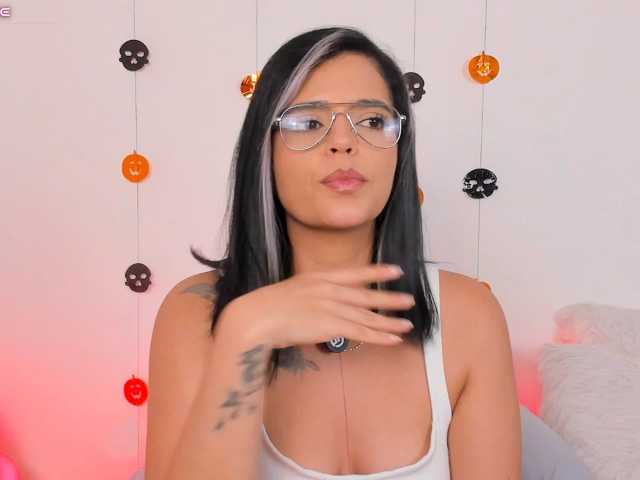 IvonneDuarte live cam on BongaCams