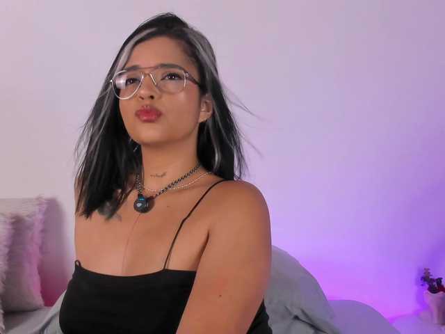 IvonneDuarte live cam on BongaCams