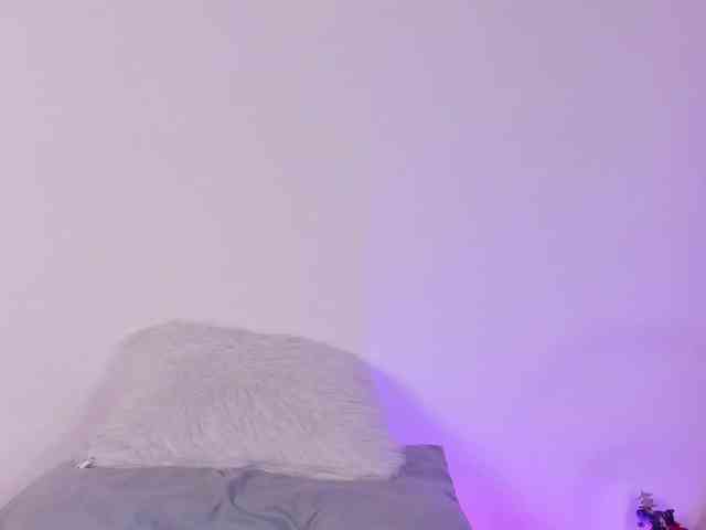 IvonneDuarte webcam