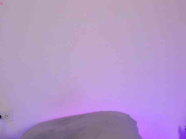 IvonneDuarte webcam