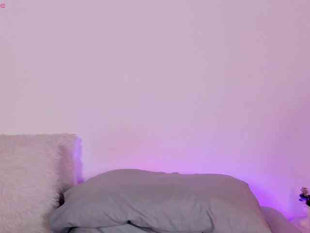 IvonneDuarte webcam