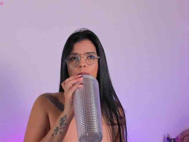IvonneDuarte webcam