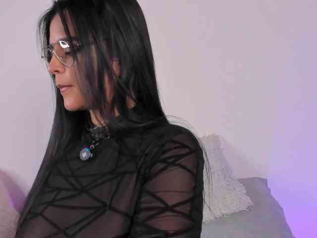 IvonneDuarte webcam