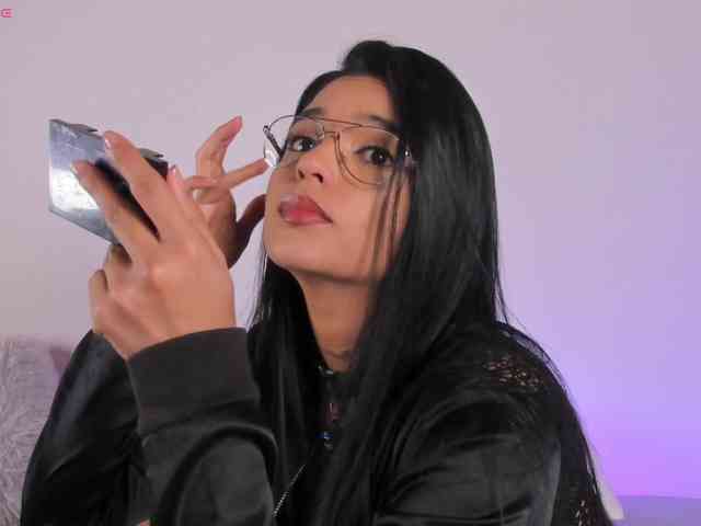 IvonneDuarte webcam