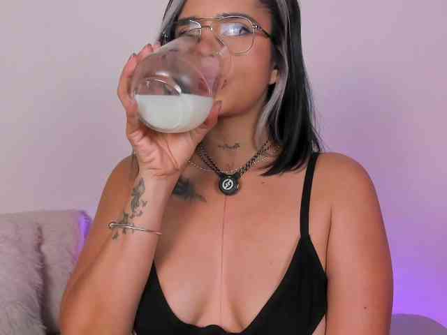 IvonneDuarte webcam