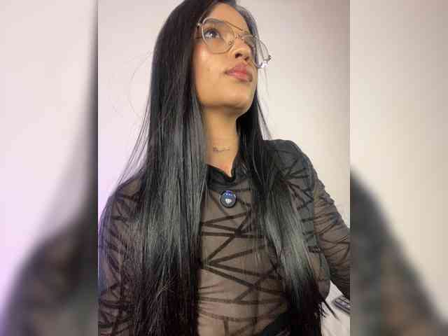 IvonneDuarte webcam