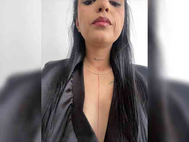 IvonneDuarte webcam