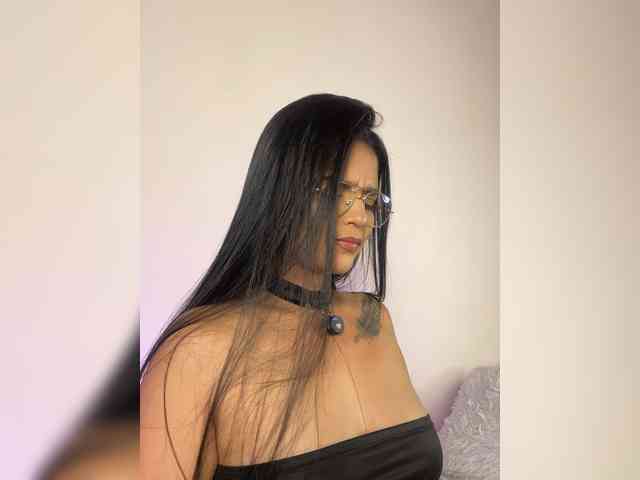 IvonneDuarte webcam