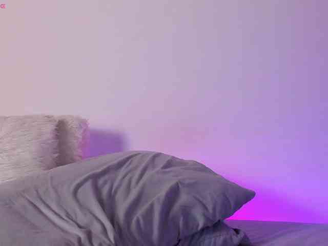 IvonneDuarte webcam