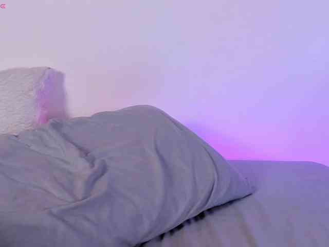 IvonneDuarte webcam