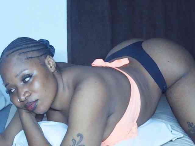 Queenmama webcam
