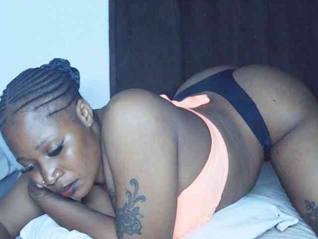 Queenmama webcam