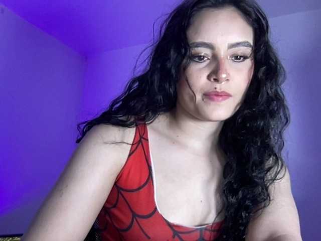 Salomepolaniee live cam on BongaCams