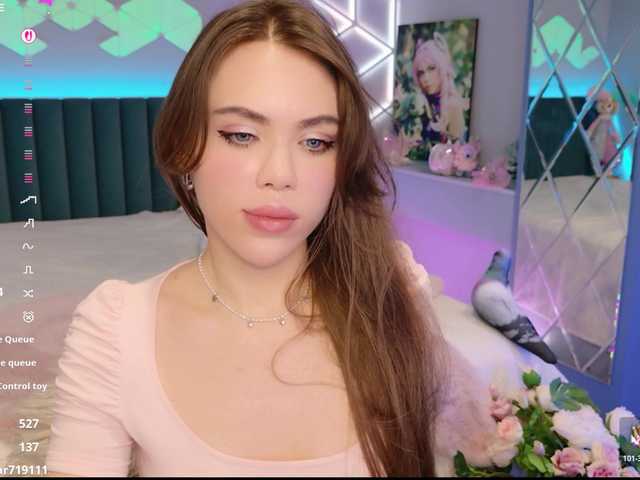 MimiFors live cam on BongaCams