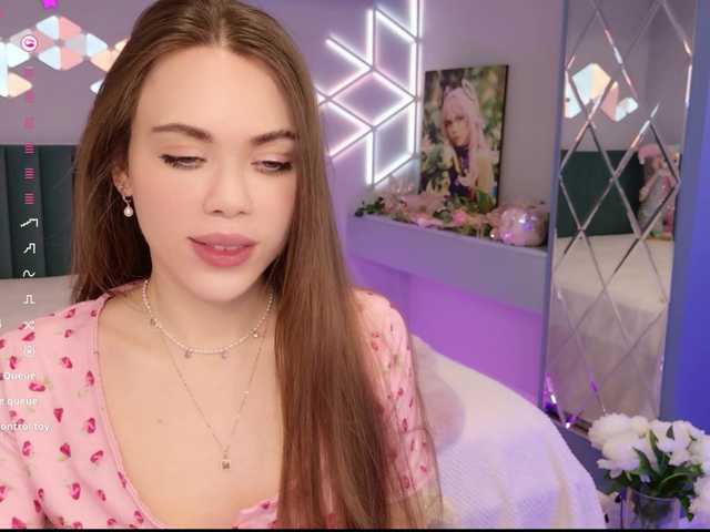 MimiForce's BongaCams show and profile