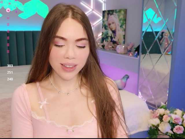 MimiFors, 19 y/o - Live Cam on BongaCams