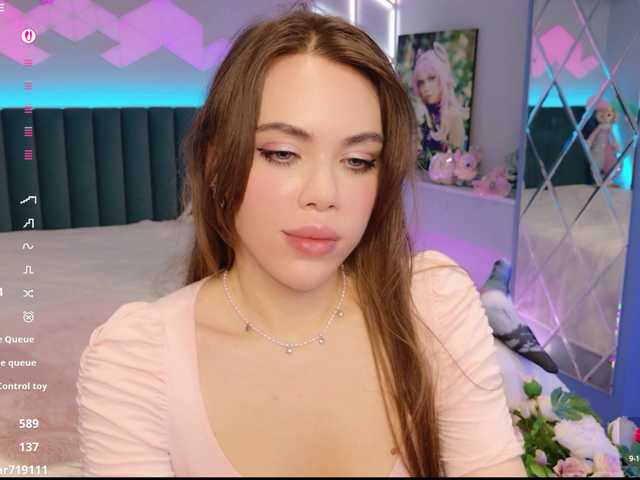 MimiFors live cam on BongaCams