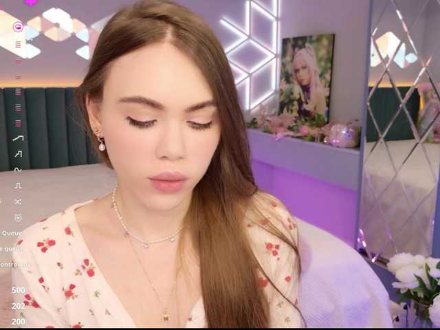 MimiForce's BongaCams show and profile