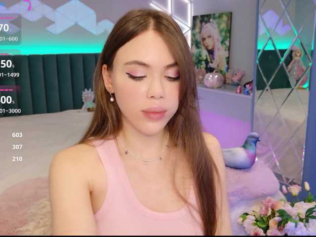 MimiFors live cam on BongaCams