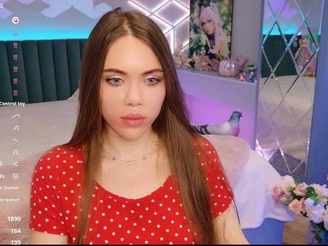 в попе у MimiFors