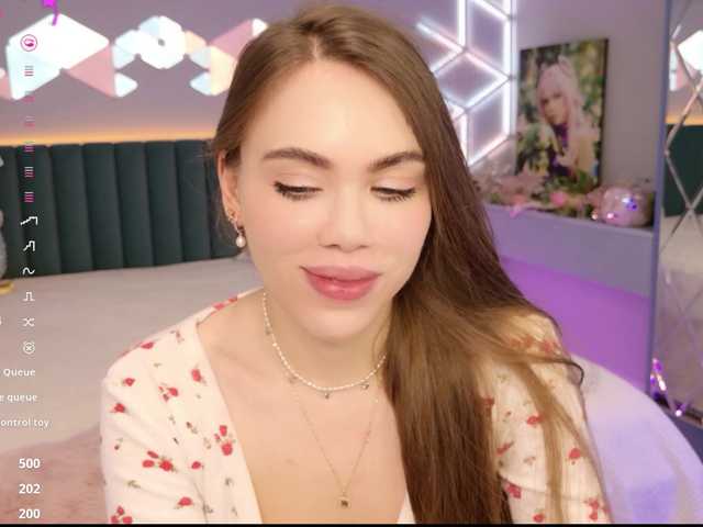 MimiForce's BongaCams show and profile