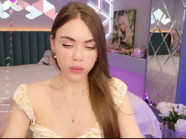 MimiForce's BongaCams show and profile