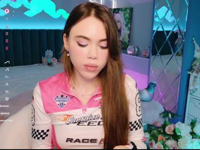 MimiFors — live female cam