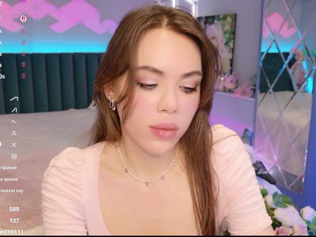 MimiFors live cam on BongaCams