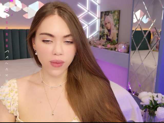 MimiForce's BongaCams show and profile