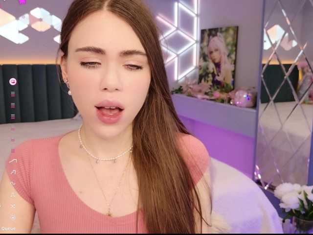 MimiForce's BongaCams show and profile