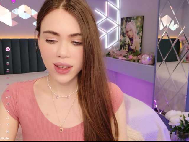 MimiForce's BongaCams show and profile