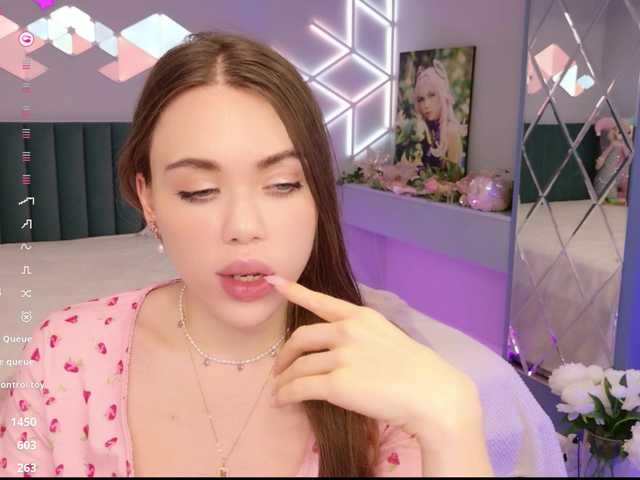 MimiForce's BongaCams show and profile