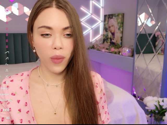 MimiForce's BongaCams show and profile