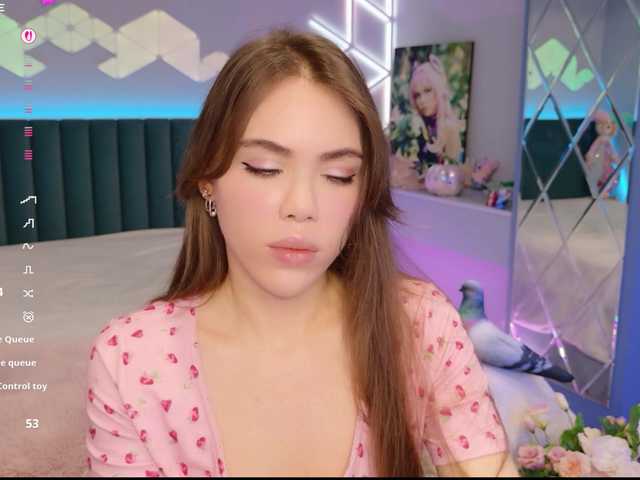 le modèle MimiFors est en webcam porno dans un show sur le site bongacams, il possède les tags suivants: White/Caucasian,Redhead,Shaved