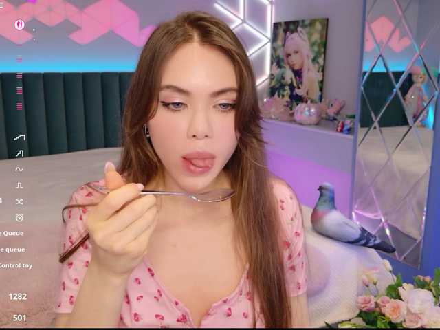 MimiFors live cam on BongaCams