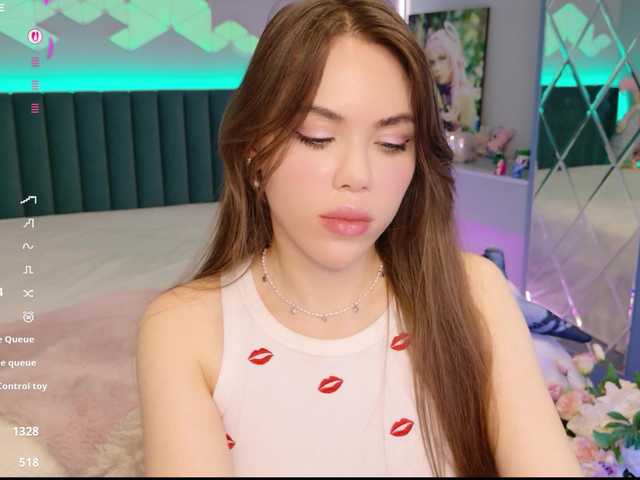 MimiFors live cam on BongaCams