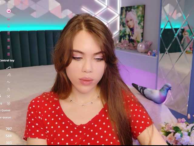 MimiFors live cam on BongaCams
